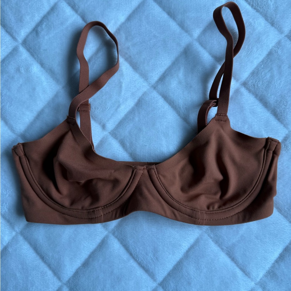 Skims Fits Everybody Unlined Demi bra